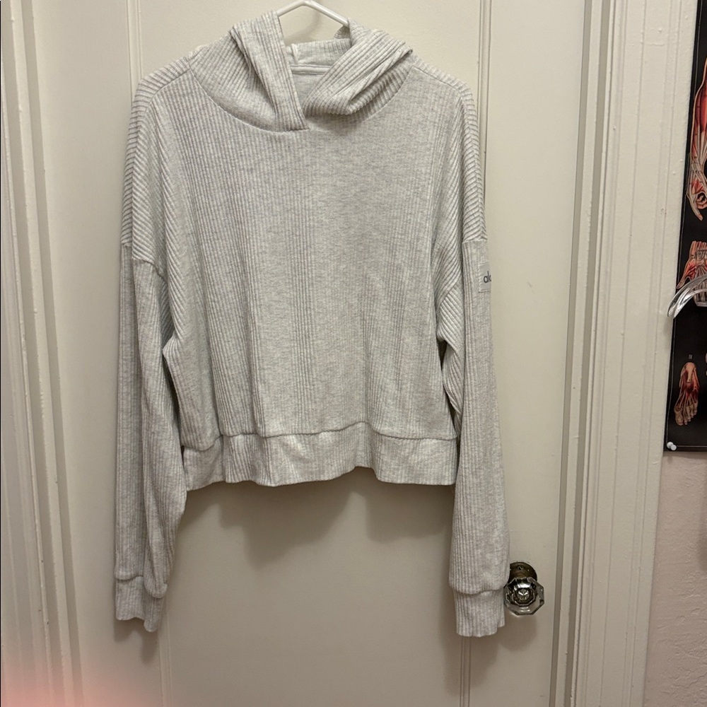 Alo Muse Hoodie in White Heather - Picture 2 of 4
